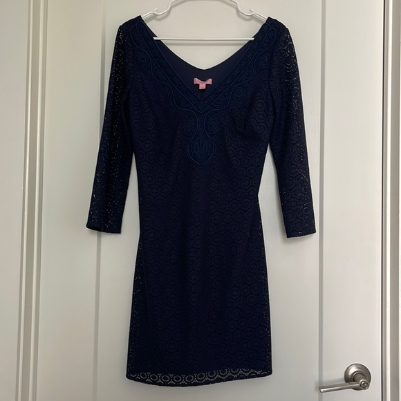 Lilly Pulitzer Dresses & Skirts - Lily Pulitzer Navy Lace Long Sleeve elegant dress!